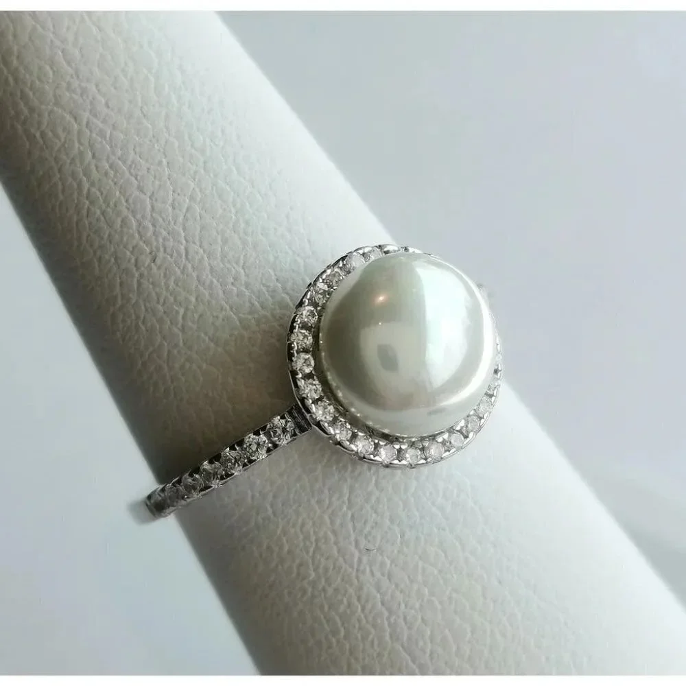 White pearl ring cz halo ring size 7 NEW